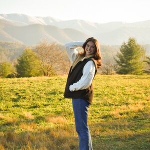 Meet your Posher, Torrie